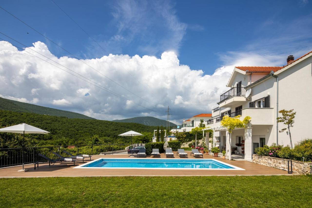 Apartman Nada Sinj Exterior foto