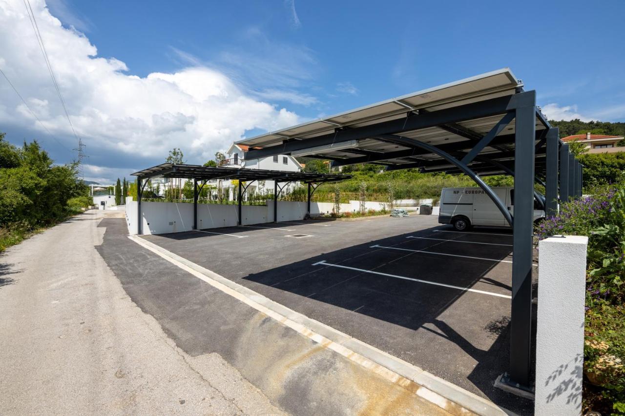 Apartman Nada Sinj Exterior foto