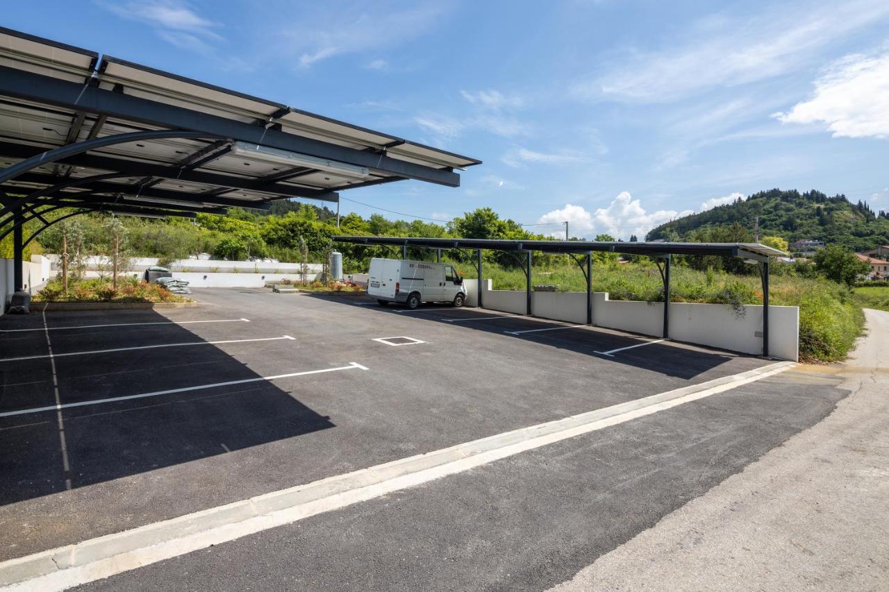 Apartman Nada Sinj Exterior foto