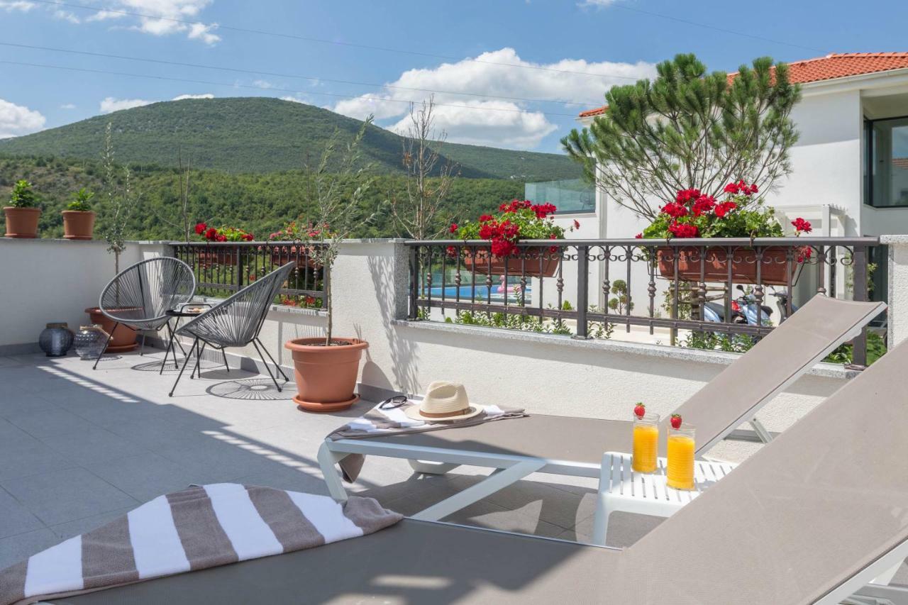Apartman Nada Sinj Exterior foto